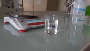 Mesure de liquide avec un bécher